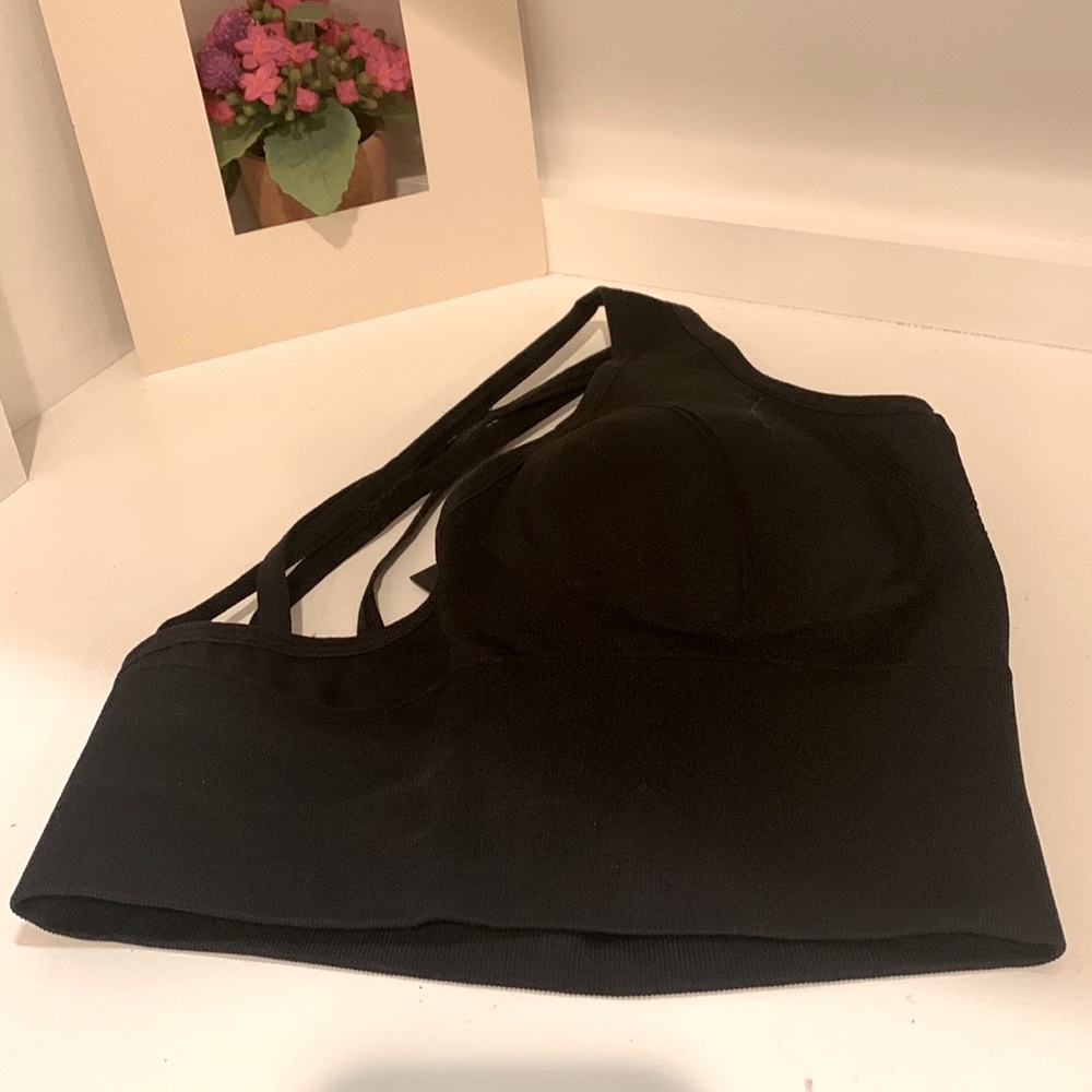 New with Tags! Black Sports Bra by Bally’s Total Fitness - Picture 6 of 9